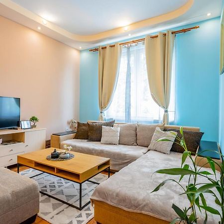 Spacious 3Bd Central Apartment โซเฟีย ภายนอก รูปภาพ