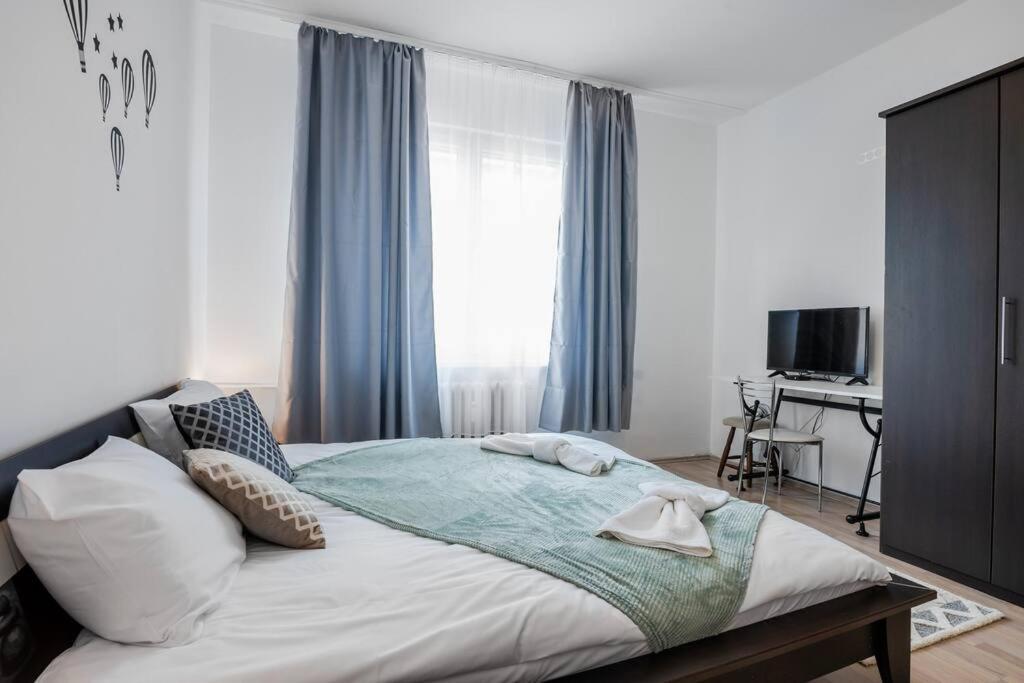 Spacious 3Bd Central Apartment โซเฟีย ภายนอก รูปภาพ