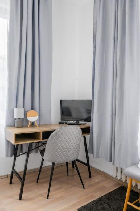 Spacious 3Bd Central Apartment โซเฟีย ภายนอก รูปภาพ