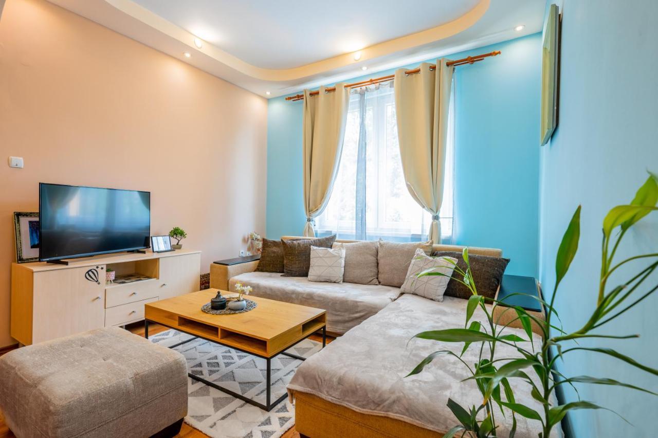 Spacious 3Bd Central Apartment โซเฟีย ภายนอก รูปภาพ